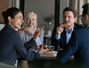 Co założyć na business lunch i jak się do niego właściwie przygotować?