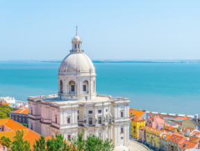 Co spakować do Portugalii? Niezbędnik mężczyzny w podróży