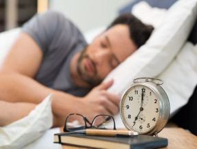Jak sprawdzić, czy masz wystarczająco głęboki sen? 3 wskazówki