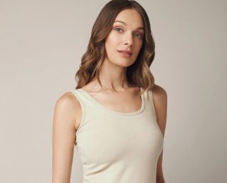 Basic top w damskiej garderobie - dlaczego musisz go mieć!