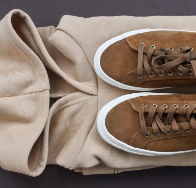 Zamszowe sneakersy – hit nadchodzącego sezonu!