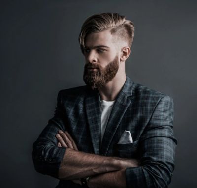 Jaka fryzura na zakola? 11 modnych męskich fryzur