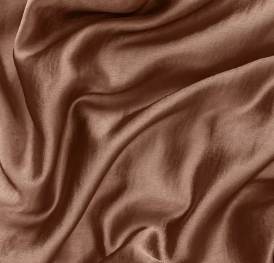 Mocha Mousse – zobacz, jak ubierać się w kolorze roku 2025 Pantone