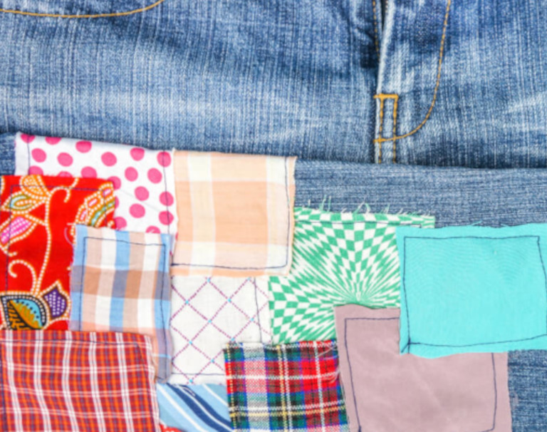 Patchwork jeans – styl, który wraca