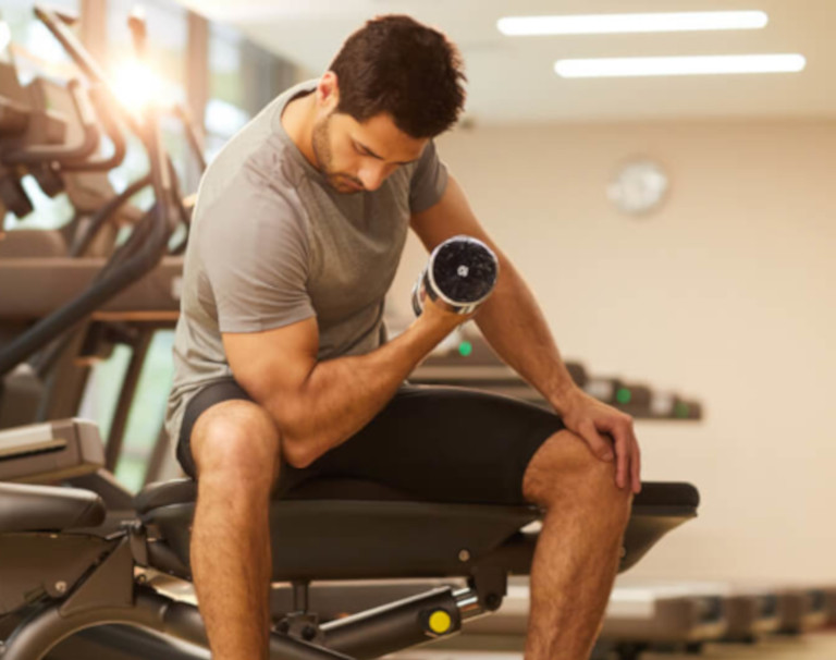 Trening siłowy – must have zadbanego mężczyzny
