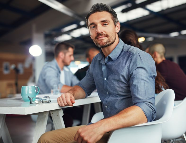 Gotowe stylizacje męskie: smart casual. Sprawdź nasze propozycje!