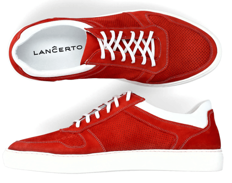 Z czym łączyć kolorowe sneakersy? Męskie stylizacje na każdą okazję