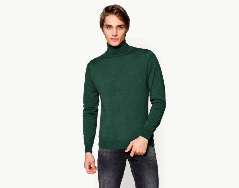 Zielony golf męski – 3 stylizacje dla lubiących ciepło elegantów!