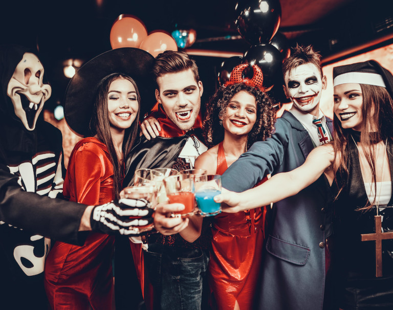 Impreza Halloween 2022 – zaskocz znajomych inspirującymi stylizacjami!