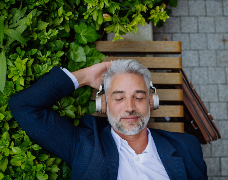 Jak zadbać o zdrowie psychiczne? Wprowadź w życie work-life balance