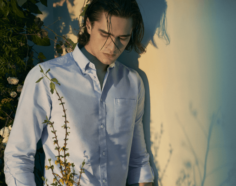 Slim fit. Co to znaczy i czym się różni od regular fit?