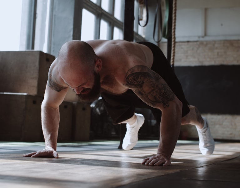 Hyrox: coś więcej niż crossfit. Czy to sport dla Ciebie?