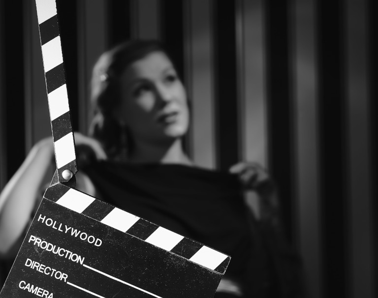 Impreza w stylu Hollywood – wyglądaj niczym gwiazda na czerwonym dywanie!