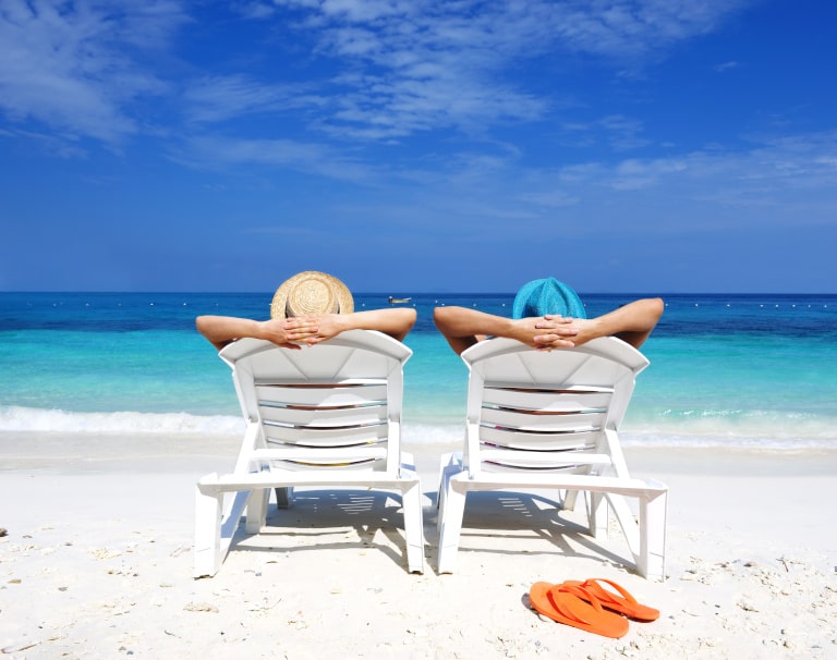 Jak wybrać klapki na plażę? Sprawdź pomysły od Lancerto!