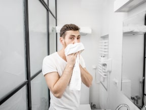 Sucha skóra zimą – jak o nią dbać? 5 porad dla mężczyzn